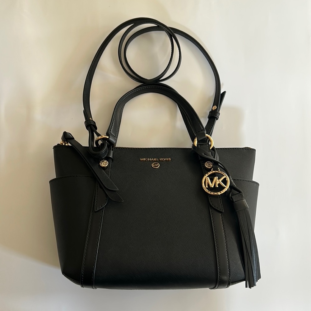NWT. Michael Kors handbag. Black.